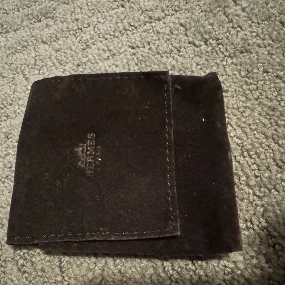 Hermes Pink and Orange Leaf Motif Enamel Bangle - Picture 6 of 6